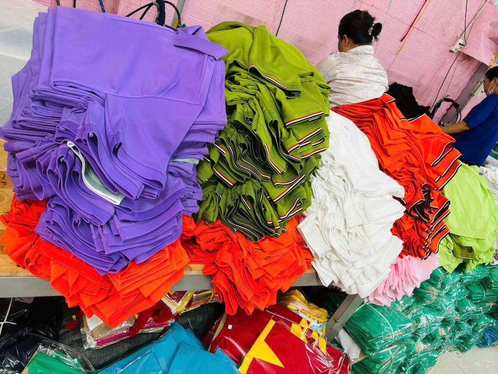 ao thun polo mau xanh bac ha